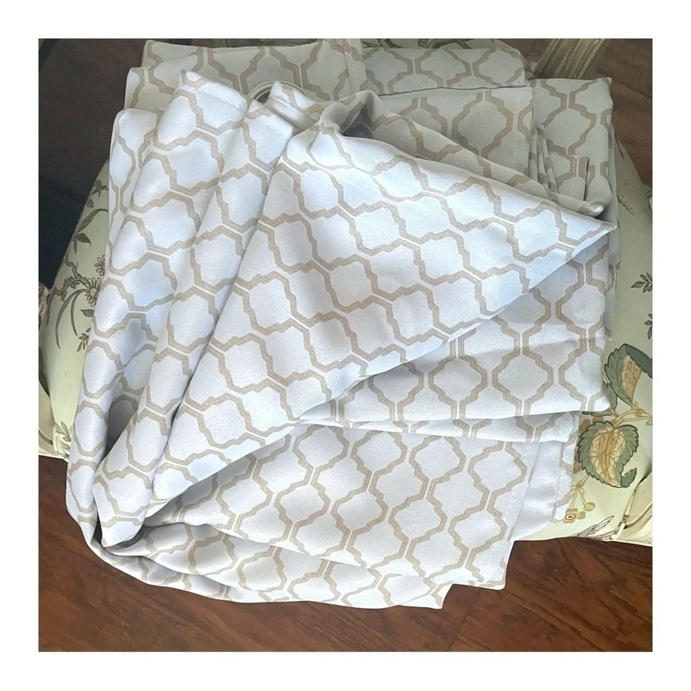 Set of Two Beautiful Curtain Panels